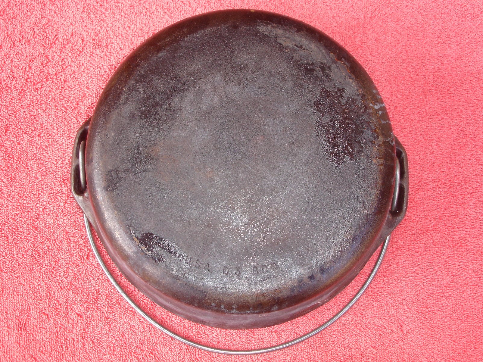 Cast Iron Dutch Oven Bean Pot D3 8DO USA Vintage Large 10 With Bail
