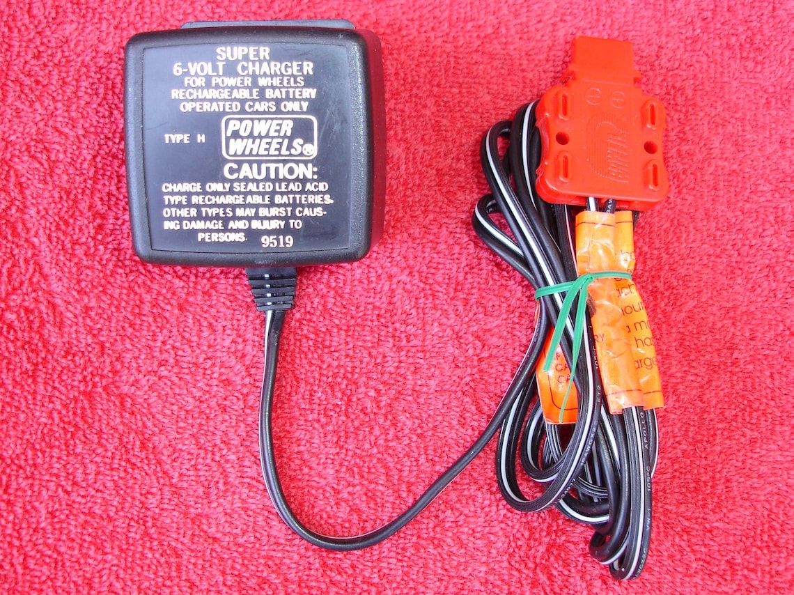 Fisher Price Power Wheels 6 Volt Battery Charger Recharger 040111 / BC