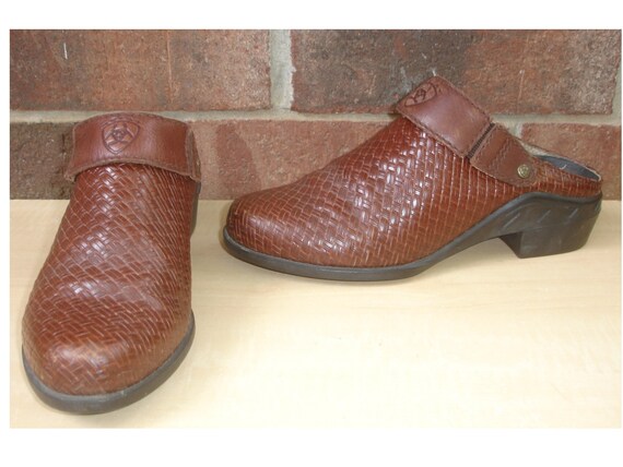 ariat women's mules and clogs