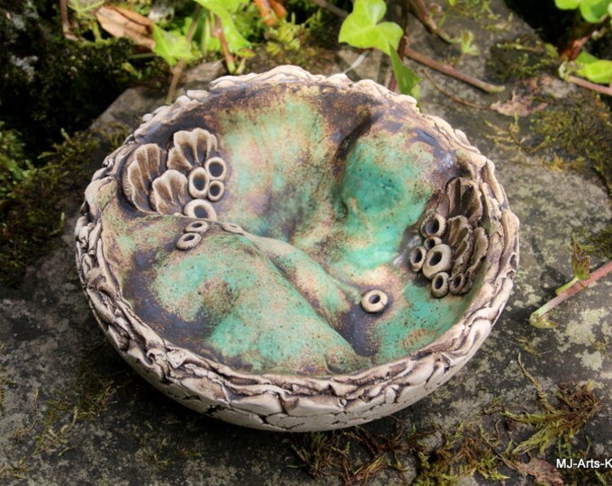 Exceptional ceramic insect potions coral moss - unique