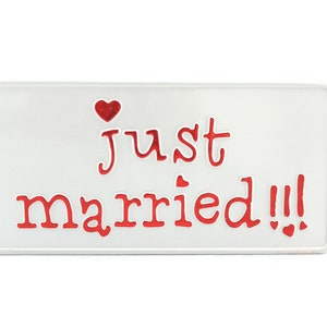 Just Married US USA Tablica rejestracyjna z wytłoczonym aluminium Wyprodukowano w Niemczech Ekspresowa wysyłka