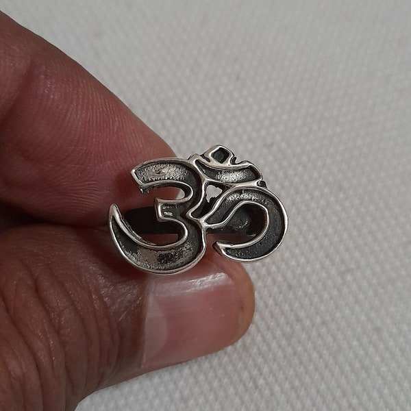 Handmade Ring 92.5 Sterling Silver Ring Hindu Om Ring Hindu  Mantra Ring 7 1/4 US Size Ring Artisan Ring Hindu Religious Symbol Om Aum Ring