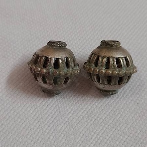 Vintage Silver Beads: Rajasthan Tribal Banjara Jewelry Accessories (Set of 2)