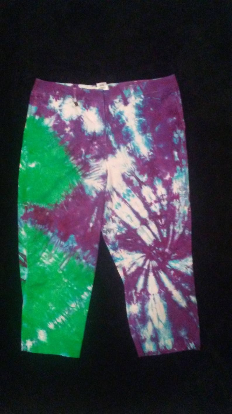 Purple and Green Women/'s Capri