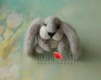 FELTED RABBIT,felted animal,EASTER