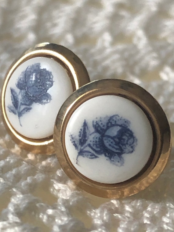 Beautiful 14Kt G.F. post Ceramic Blue Rose Earring