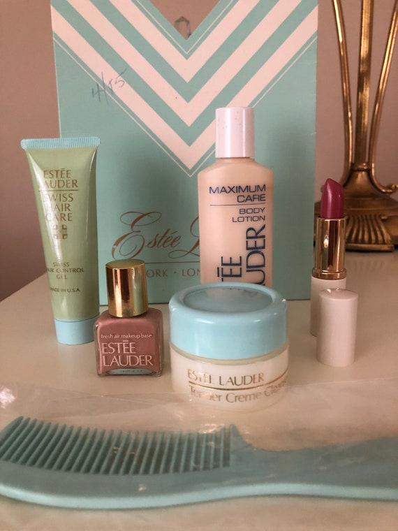 Buy Vintage Estée Lauder Year Round Benefits Exclusive Formulas Online in India - Etsy Buy Vintage Estée Lauder Year Round Benefits Exclusive Formulas Online in India - Etsy