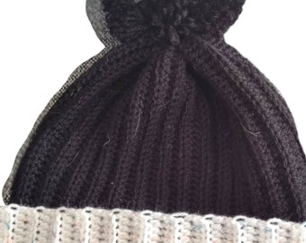 Pom pom hat