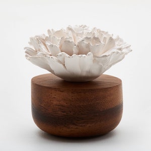 Oil diffuser, porcelain diffuser coral flower, wood acacia base with craft porcelain flower. Organic product. ANOQ French Riviera collection