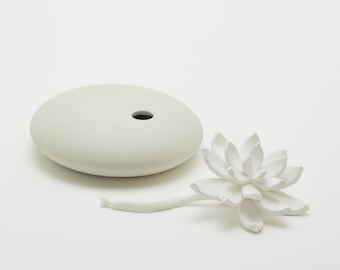 Duftdiffusor aus Keramik und Porzellan | Dekorativer 100-ml-Diffusor mit Baumwolldocht – LILI CRÈME Luxus-Raumduft.