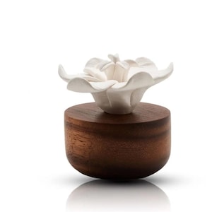 Porcelain Oil diffuser with Wooden stand, wireless product, Jasmin flower design, natural perfume scent diffuser, aromatherapy. Scented gift