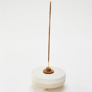 Diffuseur D'encens MOON beige | Porte encens en bois et céramique pour bâtons d'encens
