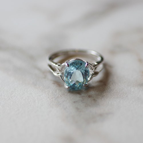 4.73 Carat Topaz Ring shops