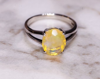 1.56 Carat Ethiopian Opal Ring in Sterling Silver