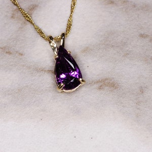 Certified 1.33 Carat Untreated Purple Sapphire Necklace in 14k Yellow Gold September Birthstone Jewelry Pendant