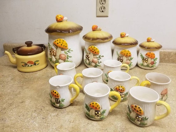 Merry Mushroom Kitchen Decor 18 Piece Set Sears And Roebuck Etsy