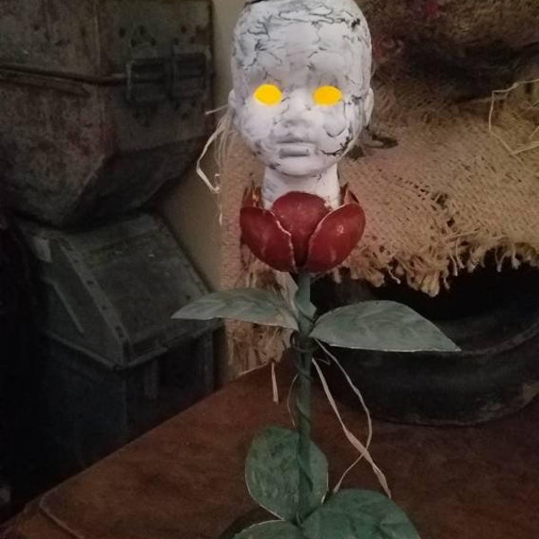 Rose Porcelain Doll Head Night Light OOAK  Macabre Creepy Zombie Haunted House Halloween / Night Light / Alchemy / Cult / Horror Factory