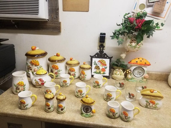 Merry Mushroom Kitchen Decor 30 Piece Set Sears And Roebuck Etsy