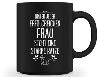 Familienangehörige, die ein Mädchen mit einem schlechten Lachen datieren