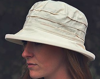 Classic Summer Hat in Cool Cream Calico, Simple Practical 3 Tuck Style, Goes with Everything Neutral Sun Hat, Packable! Crushable! Washable!