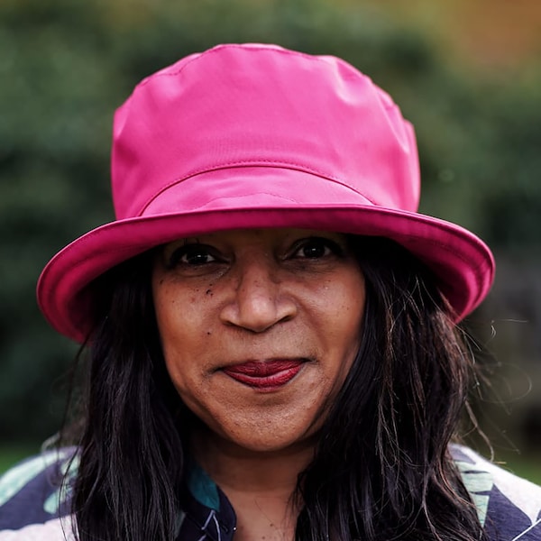 Ladies Summer Rain Hat in Cerise Pink, Fun Bright Fuchsia Waterproof Souwester, Adjustable to Fit All Head Sizes, Crushable & Packable Hat