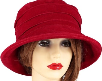Pull On Soft Suedette Cloche Downton Abbey Hat in Blood Red, Showerproof Womens Casual Hat with Brim and Pretty Pleats, Vintage Handmade Hat