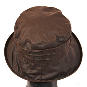 Chapeau de cire imperméable marron pour femmes, choix de bord petit ou large, style Smart Tuck, chapeau pliable pratique pour poche, sac à provisions ou sac à dos image 3