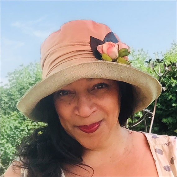 Summer Sun Downton Abbey Hat in Salmon Pink, English  display picture 2