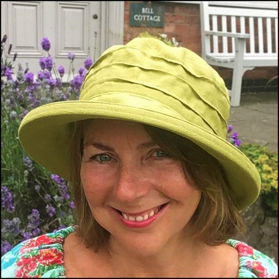 Practical Sun Hat in Cool Olive Green Linen, Handmade in England, Womens  Simple Style Washable Crushable Travel Hat for Beach & Garden 
