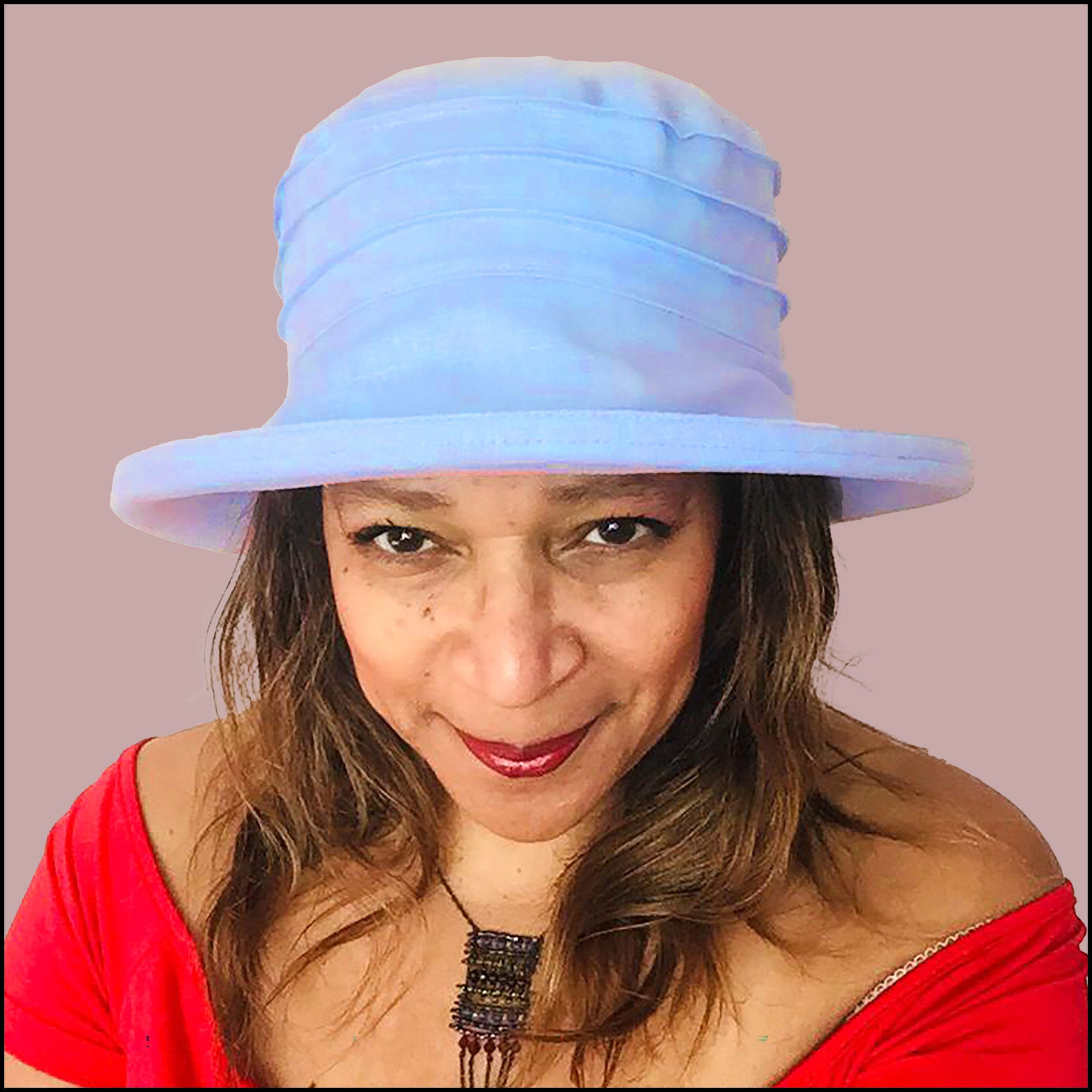 Cool Sun Hat for Women in Pale Blue 