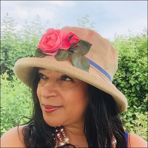 Linen Hat With a Pink Rose 