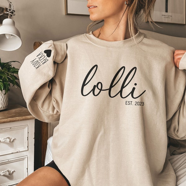 Personalized Grandma Sweatshirt - Custom Lolli EST Script - Grandkids Names & Heart On Sleeve Cuff - Gift For Lolli - Unisex Crewneck