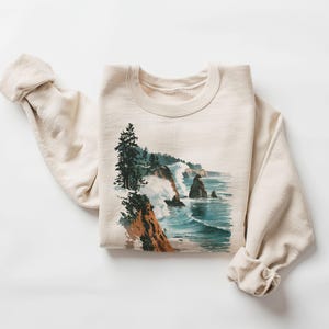 Sudadera retro con acantilados y olas invernales de la costa de Oregón: sudadera unisex con cuello redondo y diseño vintage de los años noventa y noventa con costa del mar