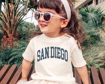Chemise pour enfants San Diego, Californie, tenue pour destination de voyage, chemises assorties pour les vacances en famille, t-shirt bohème naturel pour adultes, tout-petits et jeunes