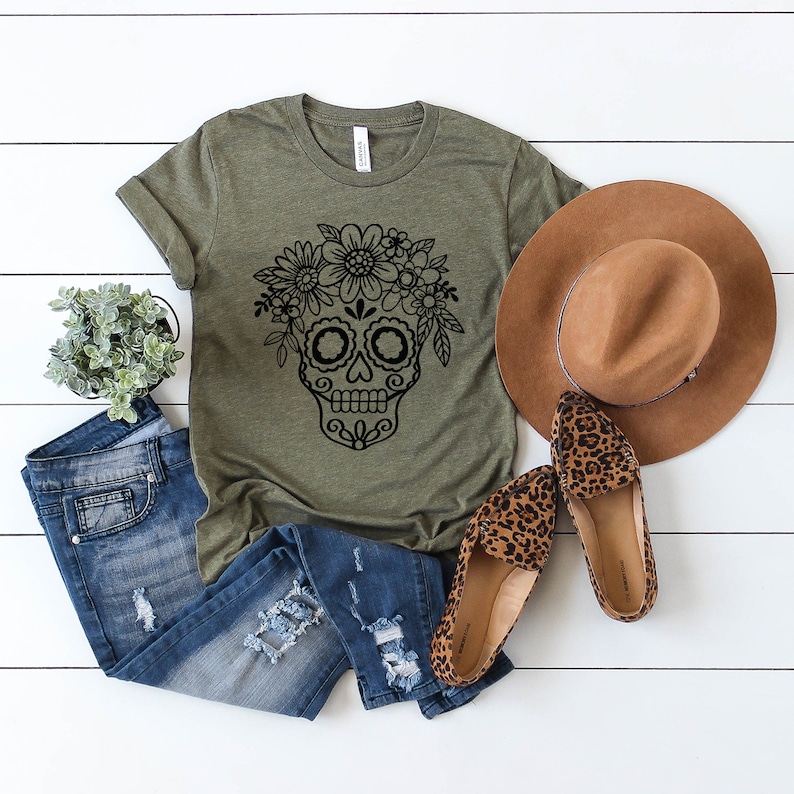 Day Of The Dead Fashion - Sugar Skull Flower Crown - Halloween Costume - Dia De Los Muertos - Fall Shirt - Unisex Graphic Tee 