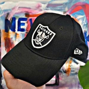 90s Vintage Raiders Snapback Trucker Cap, New Era Big Logo, One Size