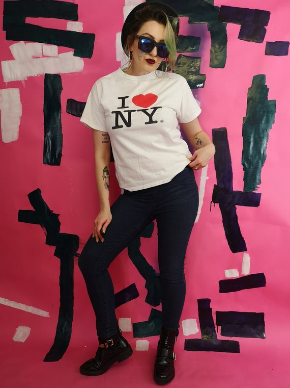 super cute, vintage, women's t-shirt, I love New Y