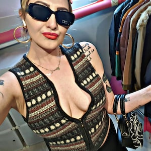 Chaleco vintage de lana de cordero de los años 80: estilo bohemio sin mangas para festivales (talla S/M)