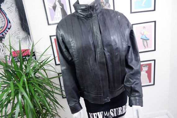 80s beautiful, vintage, women's real leather jack… - image 2