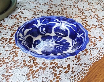 Small Vintage Blue and White Decorative Bowl - Candy Dish, Navy Blue and White Ceramics