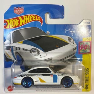 Hot Wheels 1996 Porsche Carrera | 1:64 Diecast Collectible | Classic Sports Car for Enthusiasts and Collectors
