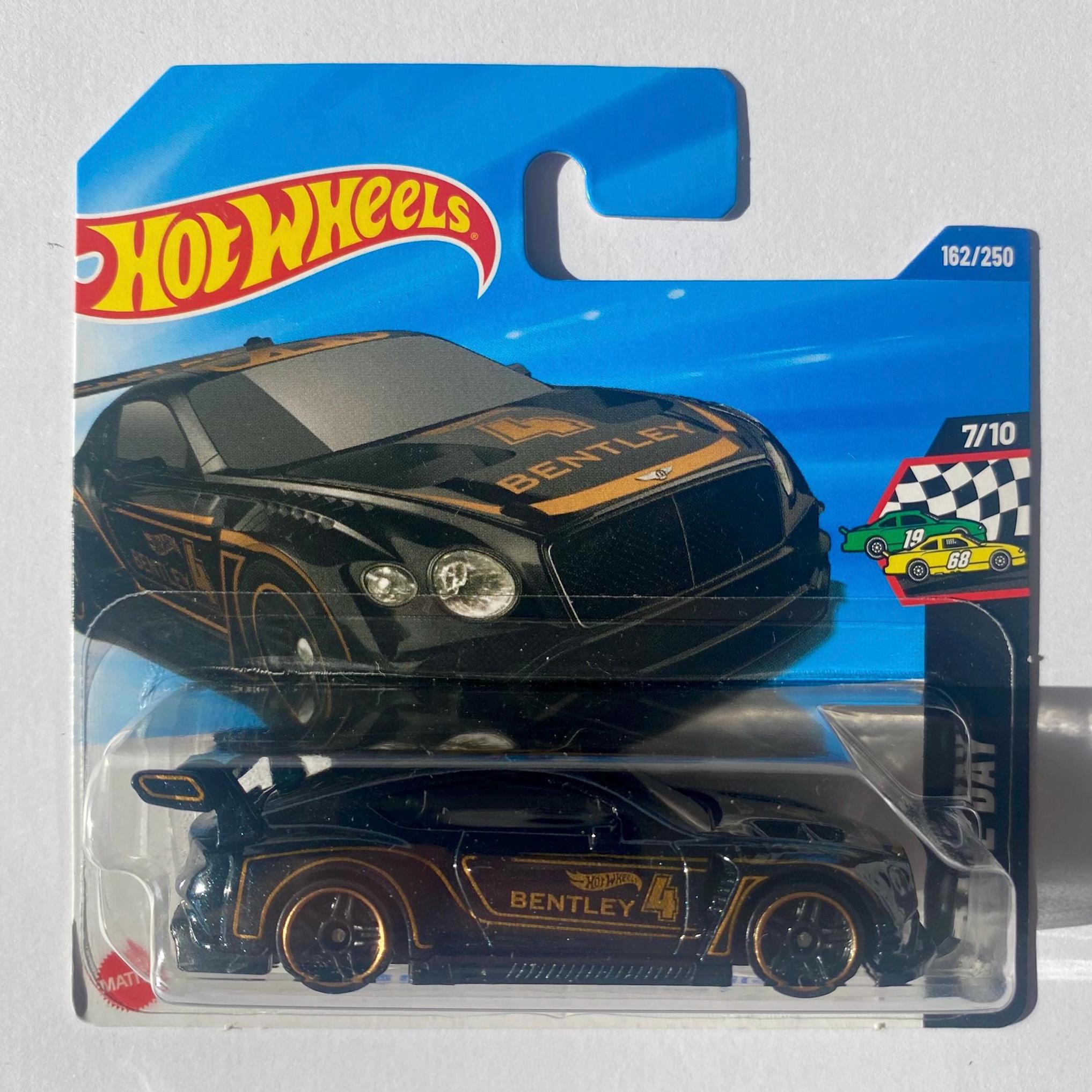 Hot Wheels 2018 Bentley Continental GT3 – 1:64 Diecast Race Car