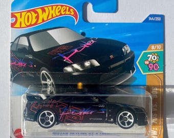 ホットウィール 日産スカイライン 2000 GT-R - 日本の警察車両 - 赤と