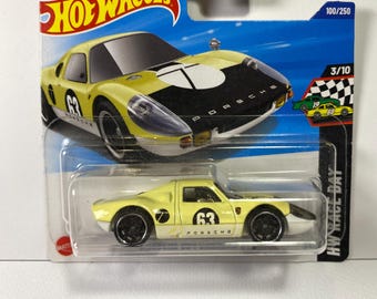 Hot Wheels Porsche 904 Carrera GTS – 1:64 Diecast Sports Car | Rare Vintage Porsche Collectible for Display or Gift