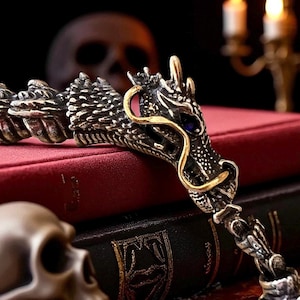 Ouroboros Dragon Armband: Silber & Messingfarben, blauäugig, Unisex DND Schmuck