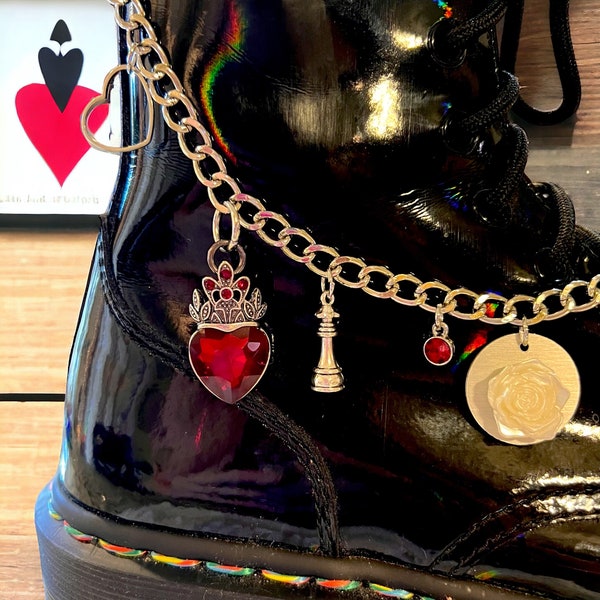 Queen of hearts, queen of hearts boot chain, queen of hearts jewelry, Alice in wonderland, Alice in wonderland boot chain, queen of heart