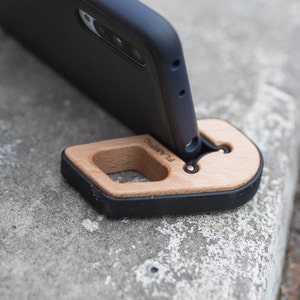 Soporte para teléfono con llavero, soporte para teléfono, accesorios de viaje, estación de acoplamiento, soporte para teléfono portátil minimalista, accesorio de escritorio de oficina, regalo corporativo