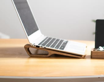 Walnussholz Laptopständer, Ergonomisches Kühldesign, MacBook Ständer