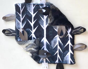 Black Mini Lovey- Minky Lovey blanket- Baby boy Lovey- Black and White Security Blanket- Satin Tag Sensory Lovey blanket- Baby Boy Gift