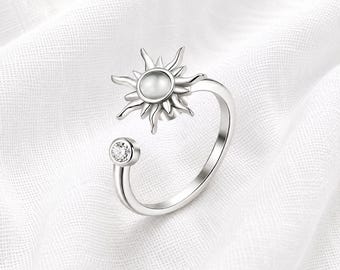 ANXIETYGONE Fidget Ring, Spinner ring in Silver Sun